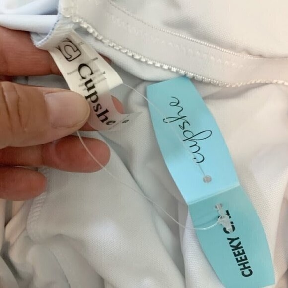 Cupshe NWT Cheeky Gal Stripe One Piece High Cut Summer Swim Suit - Picture 5 of 8